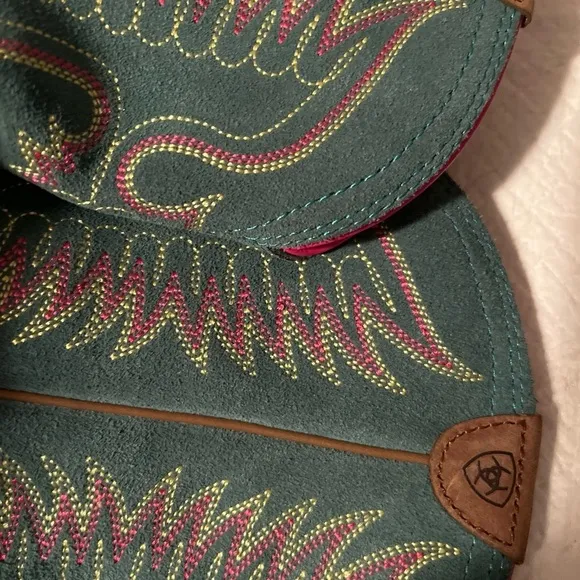 ARIAT Women’s Fatbaby Thunderbird Powder Brown/Teal/Pink Western Boots Size 9.5