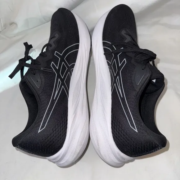 Asics Gel-Pulse 15 Black  Lace Up Running Sneakers 1011B780-003 Men's Size 14