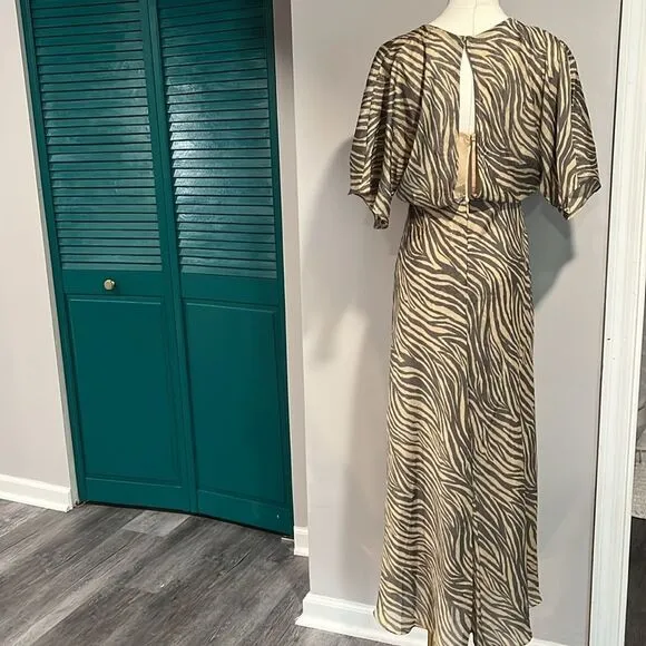 ASTR NEOT Flutter Sleeve Open Back Midi Dress Zebra - S ($99)