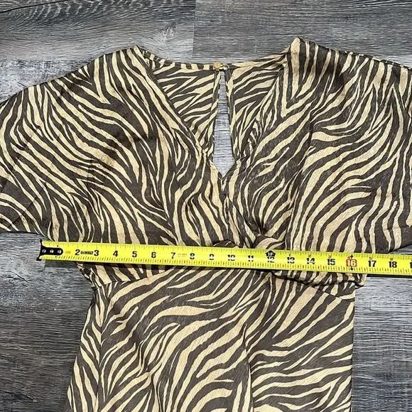 ASTR NEOT Flutter Sleeve Open Back Midi Dress Zebra - S ($99)