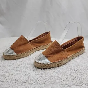 ATELIER ALIENOR ESPADRILLE TAN SILVER LEATHER CAP-TOE FLAT SANDALS SIZE 40 NWOB