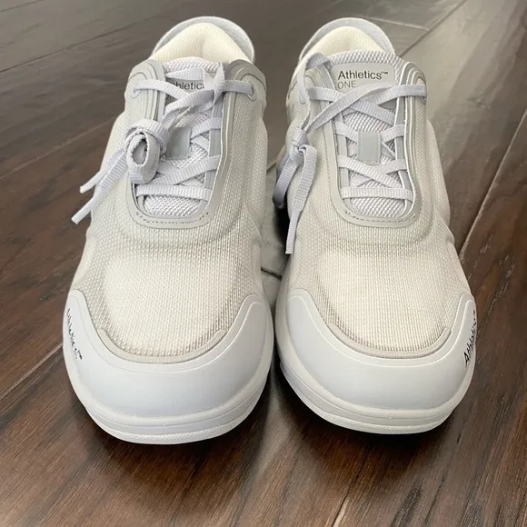 Athletics, ONE Sneakers Men’s shoes, size 9