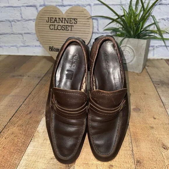 Authentic brown leather Gucci driving loafers