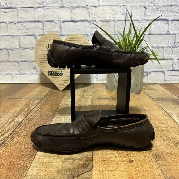 Authentic brown leather Gucci driving loafers