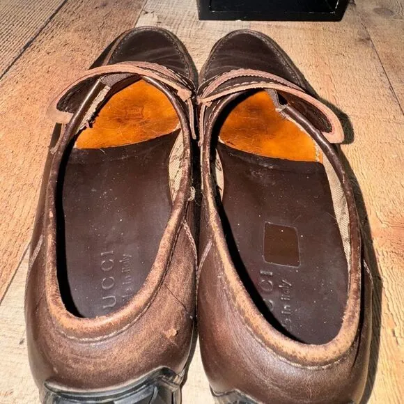 Authentic brown leather Gucci driving loafers