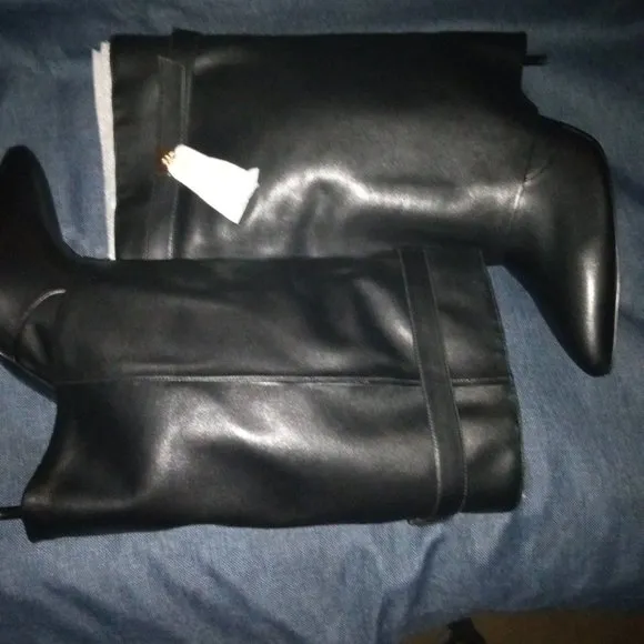 AZALEA WANG &quot; OVER THE TOP FOLD &quot; STILETTO BOOTIE IN BLACK ( BRAND NEW!!)