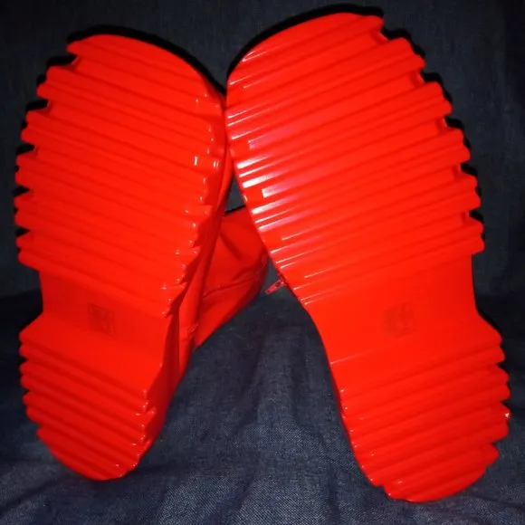 AZALEA WANG  &quot; WHO READY REDDY FOR IT ? &quot; RED PLATFORM BOOTIE  ( BRAND NEW !!)