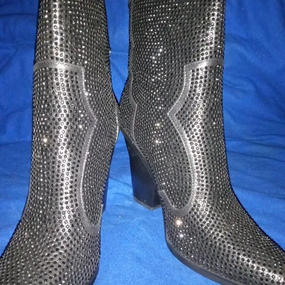 AZALEA WANG NOTHING BUT LOVE FOR YOU  Rhinestone Boots ( BRAND NEW !!! )