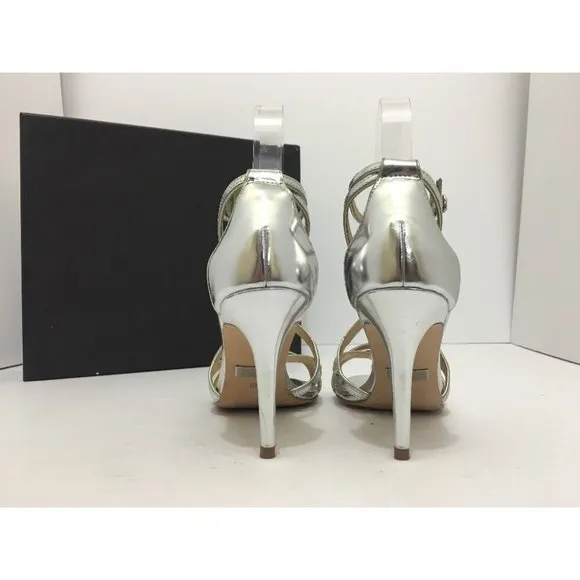 Badgley Mischka Lillian Strappy Ankle Strap Sandals Silver Metallic Leather 5.5