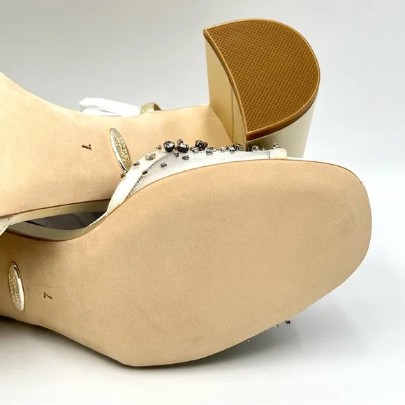 Badgley Mischka Womens Blaine Ivory Satin Jeweled Dress Sandals Heels Shoes 7