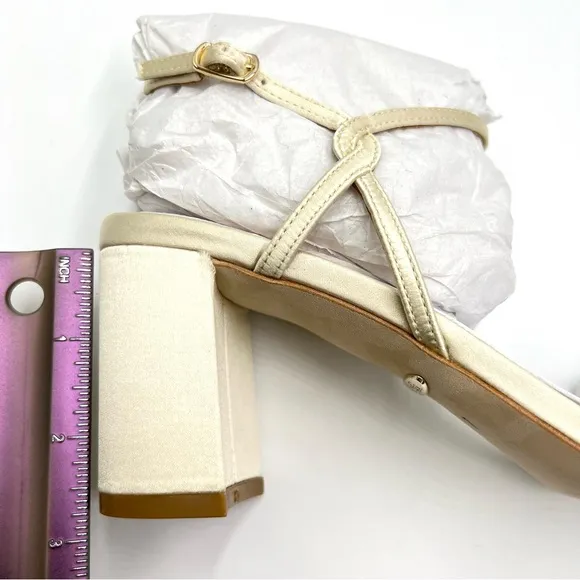 Badgley Mischka Womens Blaine Ivory Satin Jeweled Dress Sandals Heels Shoes 7