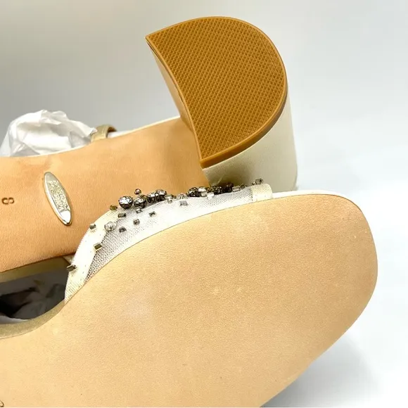Badgley Mischka Womens Blaine Ivory Satin Jeweled Dress Sandals Heels Shoes 8