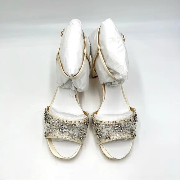 Badgley Mischka Womens Blaine Ivory Satin Jeweled Dress Sandals Heels Shoes 8