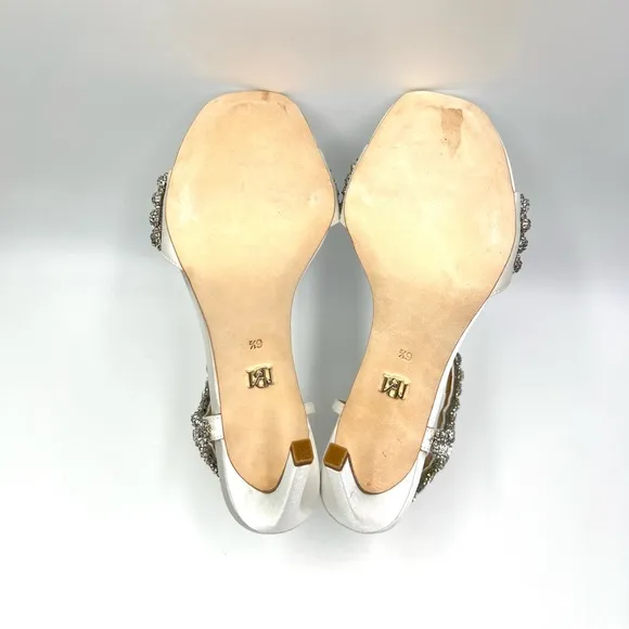 Badgley Mischka Womens Galia Soft White Satin Jeweled Dress Sandals Heels Shoes