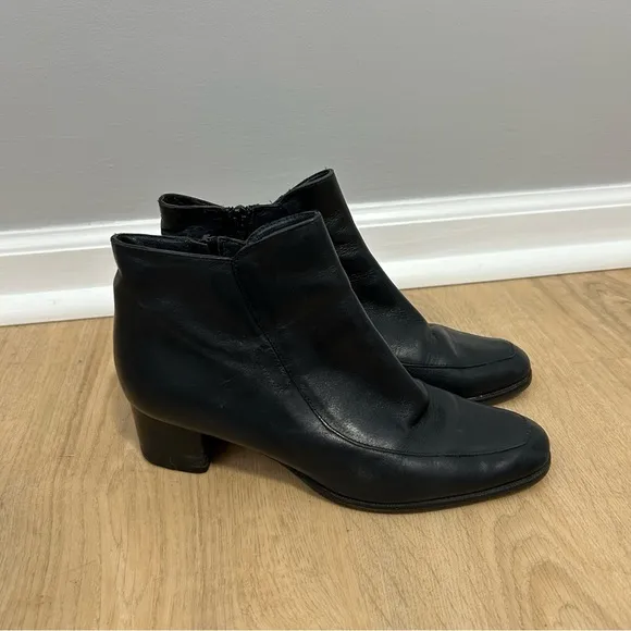 Bally Black Leather Heel Black Square Toe Ankle Boots Made In Italy Size 7