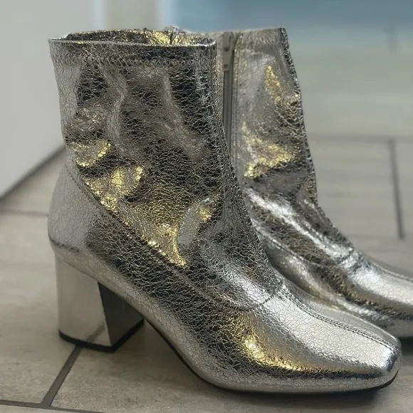 BC Footwear By Seychelles - Unforgettable Ankle Boot in Silver- size 8.5 - NWOB