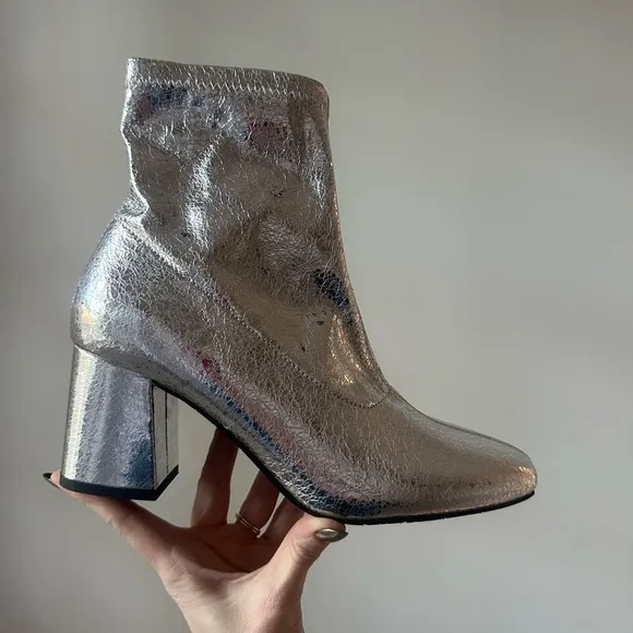 BC Footwear By Seychelles - Unforgettable Ankle Boot in Silver- size 8.5 - NWOB