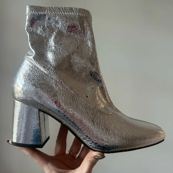 BC Footwear By Seychelles - Unforgettable Ankle Boot in Silver- size 8.5 - NWOB