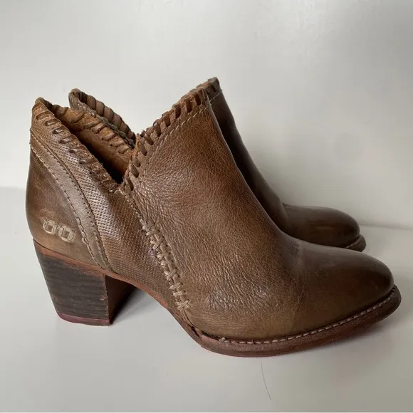 Bed Stu Carla Light Brown Taupe Leather Stacked Wooden Heel Ankle Bootie 7.5
