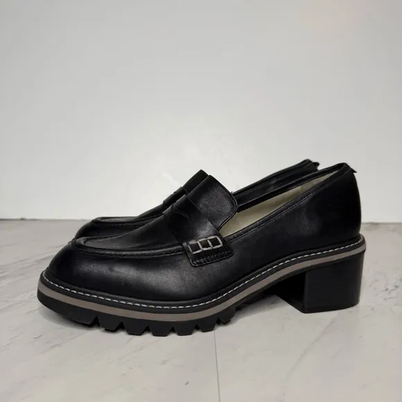 Bernardo Selma Black Leather Heeled Penny Loafer 8M