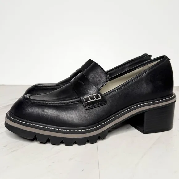 Bernardo Selma Black Leather Heeled Penny Loafer 8M