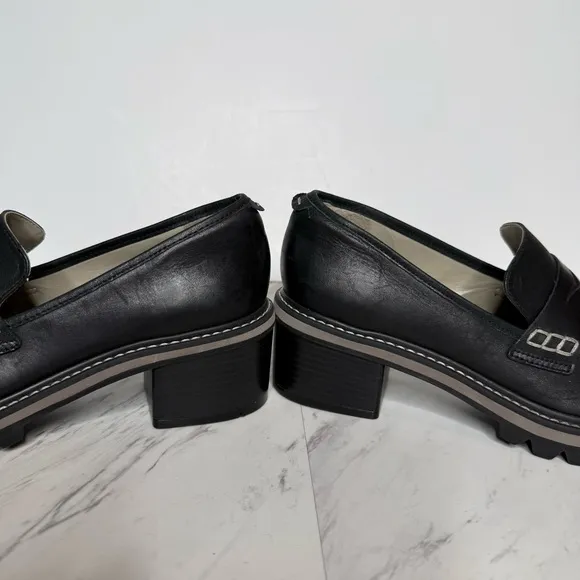 Bernardo Selma Black Leather Heeled Penny Loafer 8M