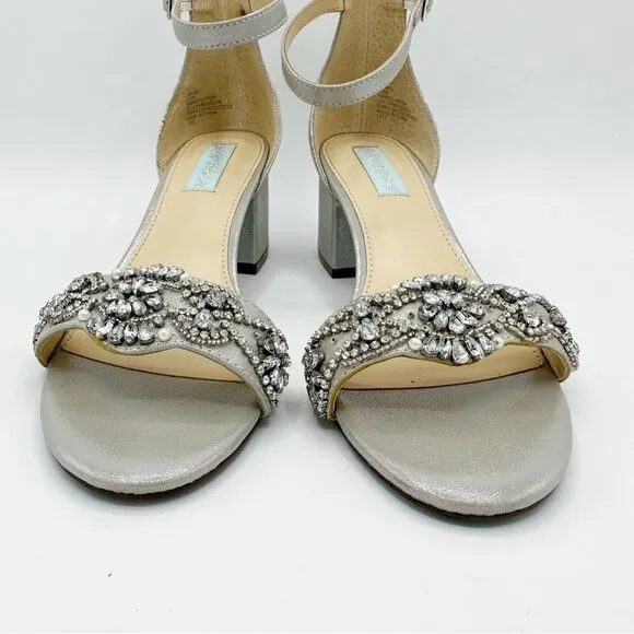 Betsey Johnson Women's Mel Jeweled Block Heels Sandals Silver Sz 8.5 WIDE
