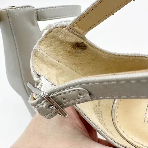 Betsey Johnson Women's Mel Jeweled Block Heels Sandals Silver Sz 8.5 WIDE