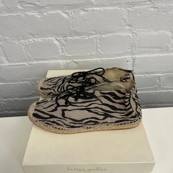 Bettyle Muller Closed Toe Zebra Print Espadrilles Size 37