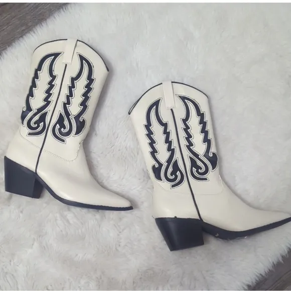 BILLINI  Norva Western Boots ~ New in Box