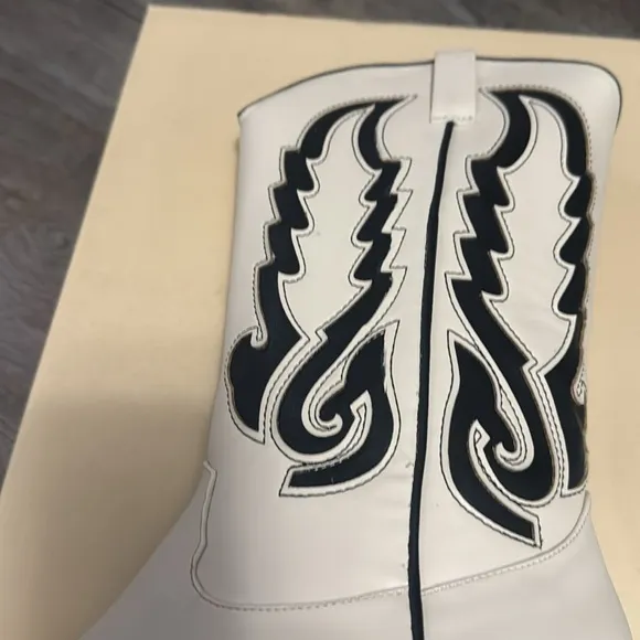BILLINI  Norva Western Boots ~ New in Box