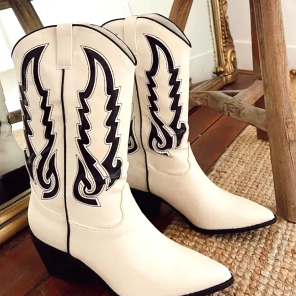 BILLINI Norva Western Boots ~ NEW