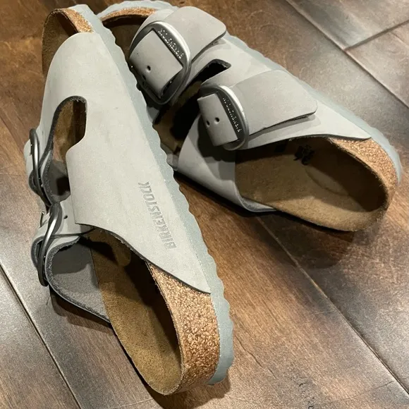 Birkenstock: Arizona Big Buckle sandals