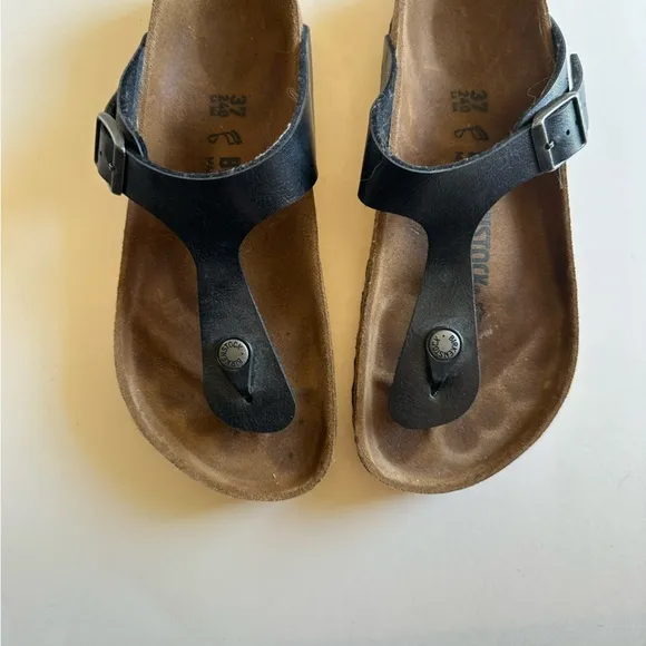 Birkenstock Black Leather Gizeh Slide On Sandals