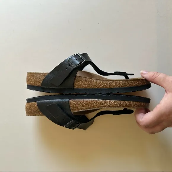 Birkenstock Black Leather Gizeh Slide On Sandals