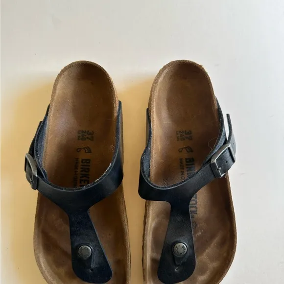 Birkenstock Black Leather Gizeh Slide On Sandals
