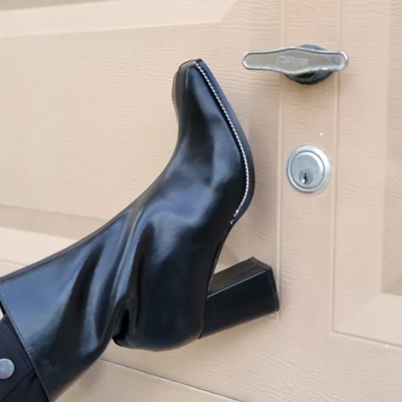 Black High Chunky Heeled Boots Zip Up Square Toe Ankle Booties