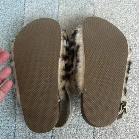 Bonpoint  fur kitty sandals