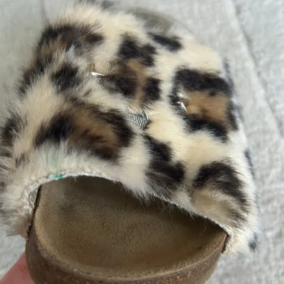 Bonpoint  fur kitty sandals