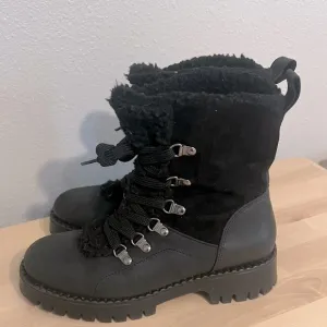 Bootlegger &quot;Made in Portugal&quot; Leather &amp; Sherpa Combat Boot EU 37/US 6.5 Black