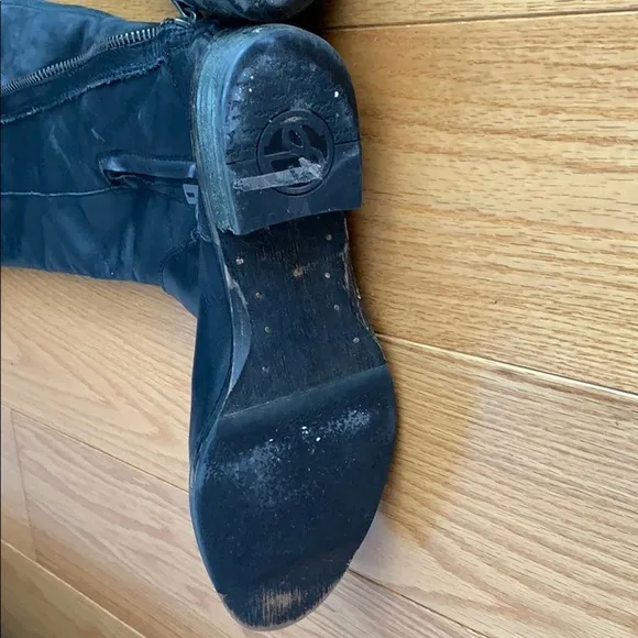 Boots western in style