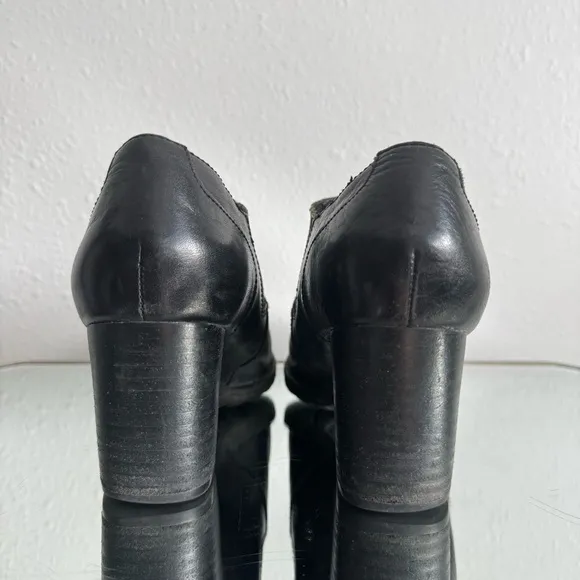 BORN Black Leather Western Breckin Low Ankle Chunky Block Heel Slip On Boots