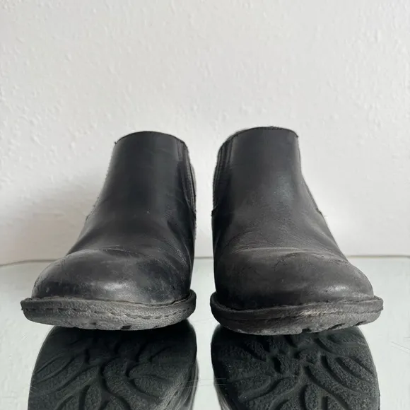 BORN Black Leather Western Breckin Low Ankle Chunky Block Heel Slip On Boots