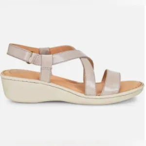 Born Idella wedge leather sandals tan size 9