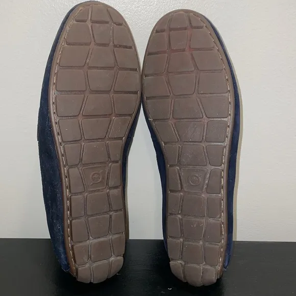 BORN Men’s Suede Slip On Penny Loafers.  Memory foam insoles. 9 BM0003872 Navy