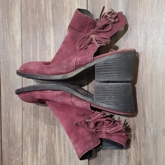 Born Women Suede Ankle sandals booties block heels open back sz 9