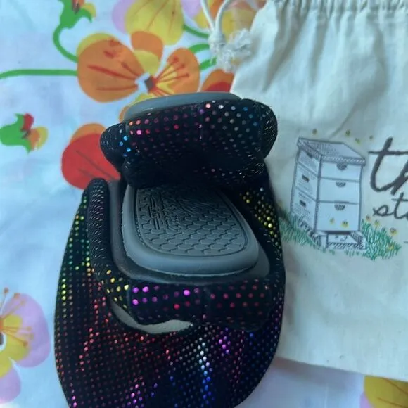 *BRAND NEW* Disco Rainbow Dots Storehouse Flats -7 NWT