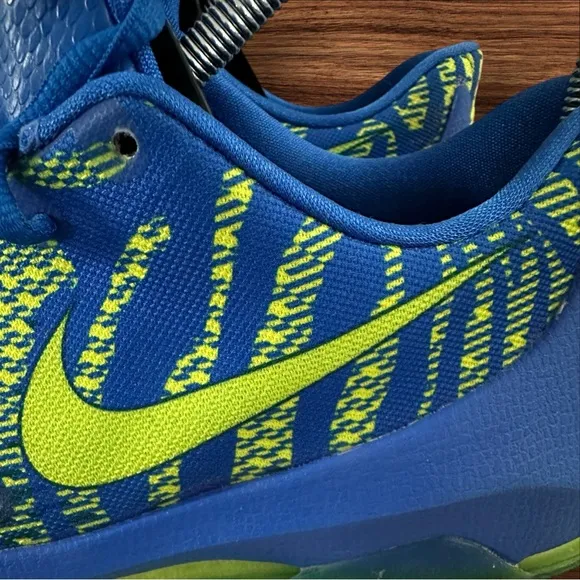 Brand New Nike KD 8 (GS) Hyper Cobalt Sneakers, Size 7 Y / Women’s 8.5.