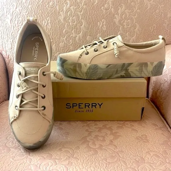 Brand New Sperry Crest Vibe Platform Sneakers Beige Green Leaf Tropical Neutral