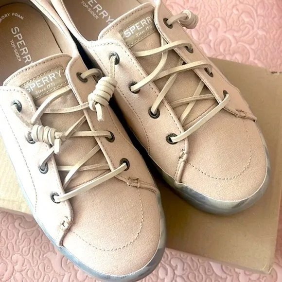 Brand New Sperry Crest Vibe Platform Sneakers Beige Green Leaf Tropical Neutral